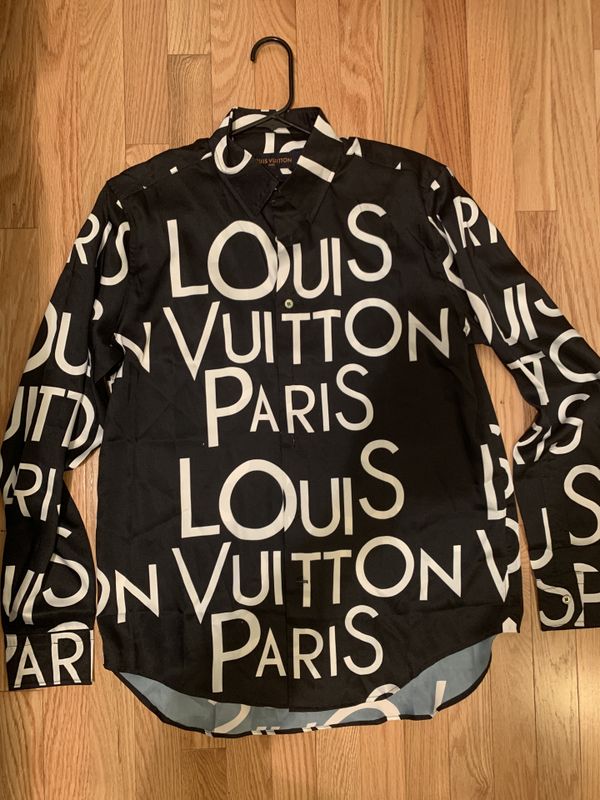 Louis Vuitton 2018 All Over Logo Dress Shirt Mens Sz Medium Louis Vuitton 2018 All Over Logo Dress Shirt Mens Sz Medium