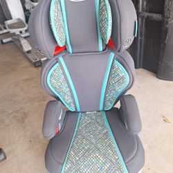 Graco Kids Car Seat (Used twice, like new)