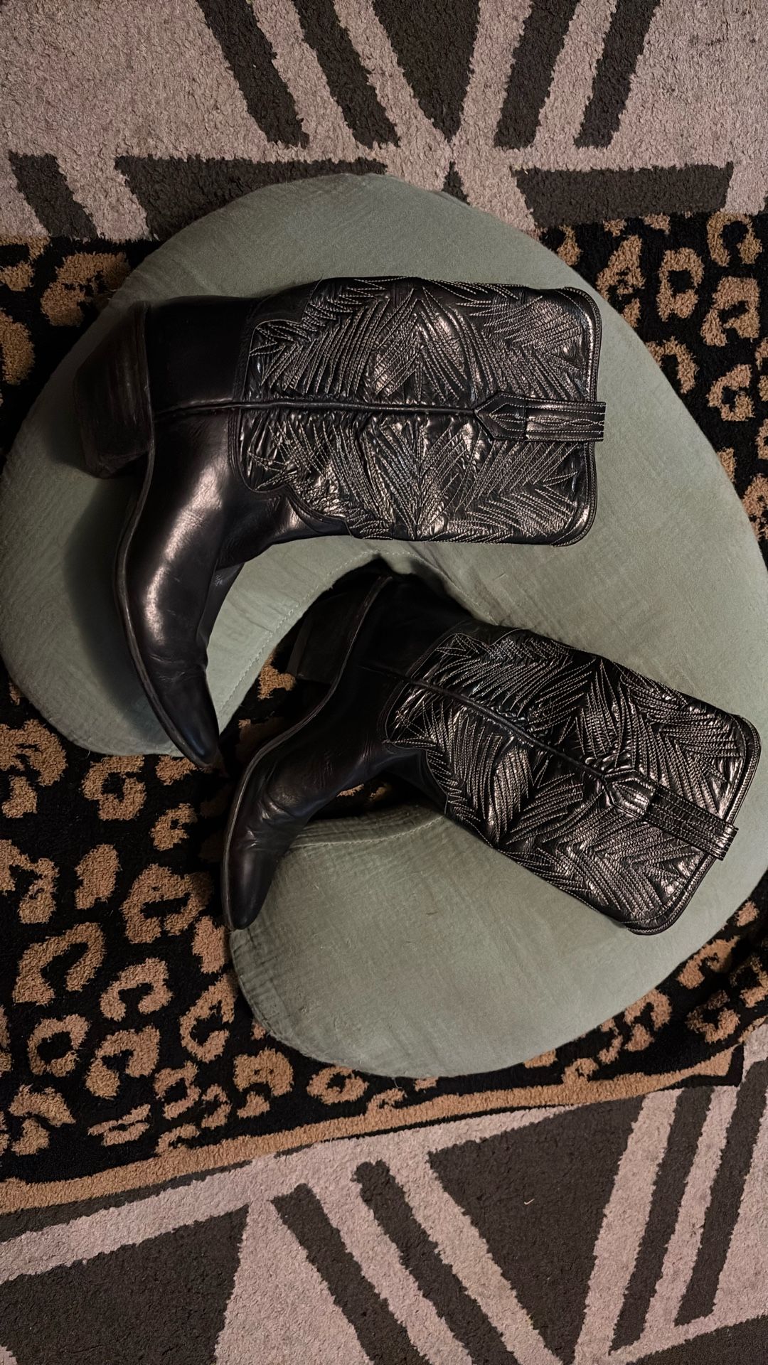 NEOLITE COWBOY BOOTS