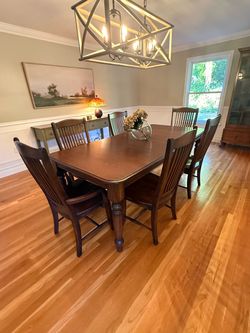 Jordan’s Furniture Solid Oak Dining Table with Leaf & 6 Chairs – Washed Chestnut