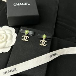 earring