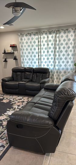Recliner sofa set. No damage like new. Queen creek and Higley intersection