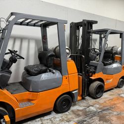 Forklift