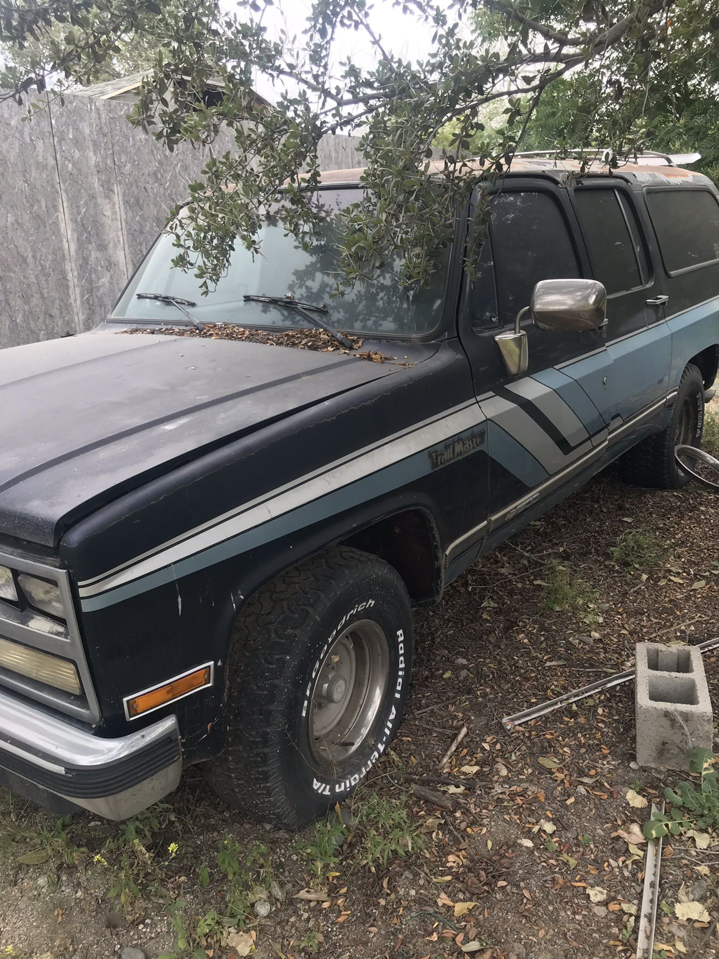 1990 Chevy suburban for parts only