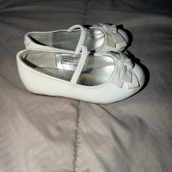 janie and jack mary jane baby girl dress shoes size 1. Has scuffs on toes see pics