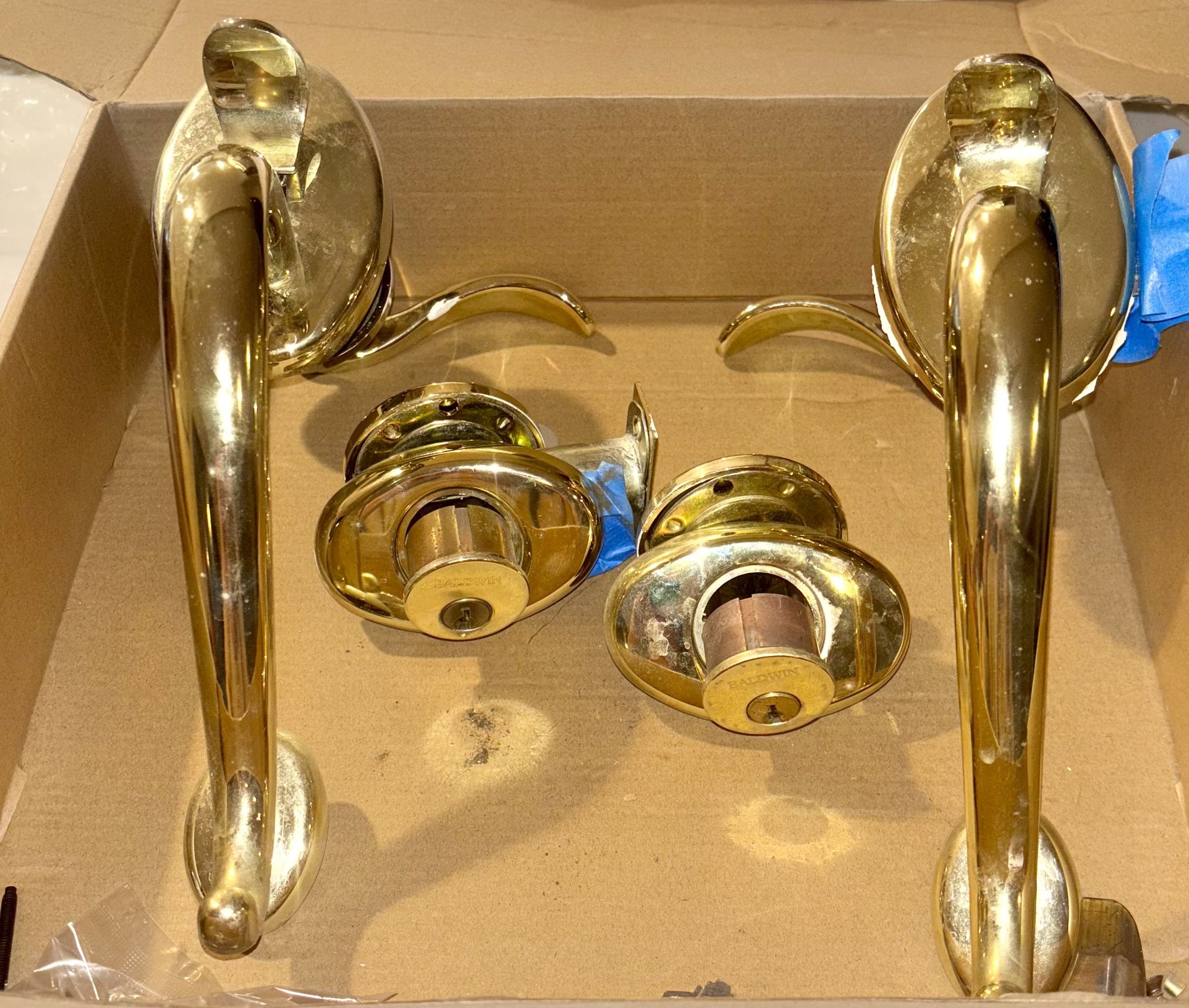 Elegant Brass Double Door Handle Set – Keyed & Dummy