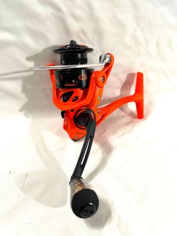 Brand new never used Lew’s (Xfinity) medium action, spinner fishing reel