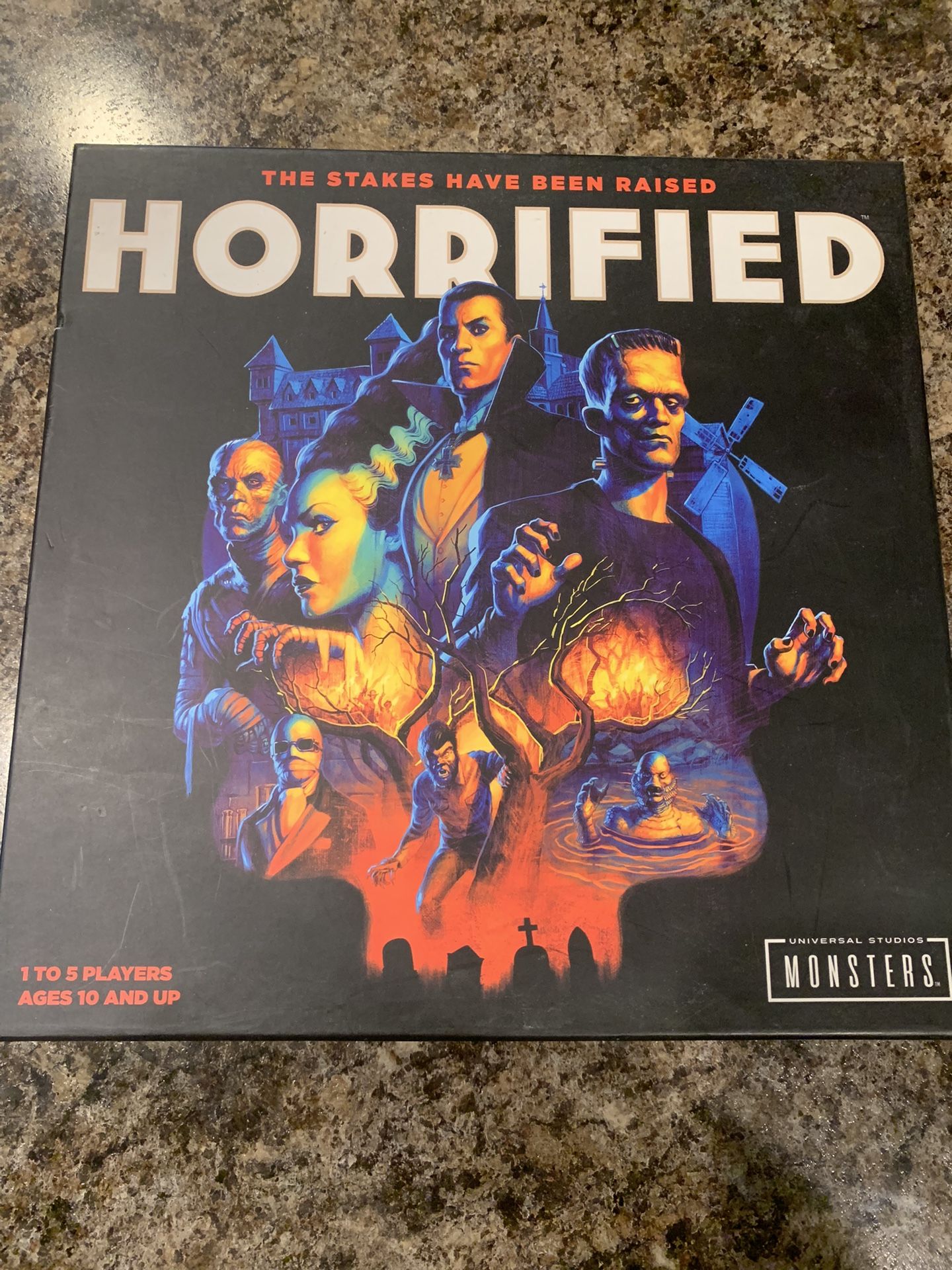 HORRIFIED BOARD GAME