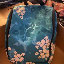 Hawaiian traveler organizer