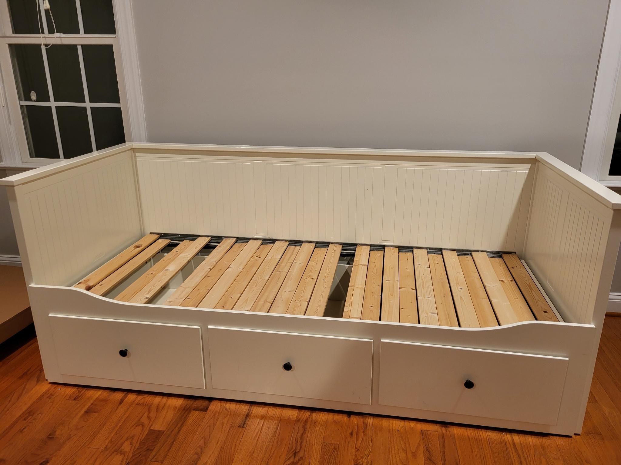 IKEA Trundle Bed With Drawers