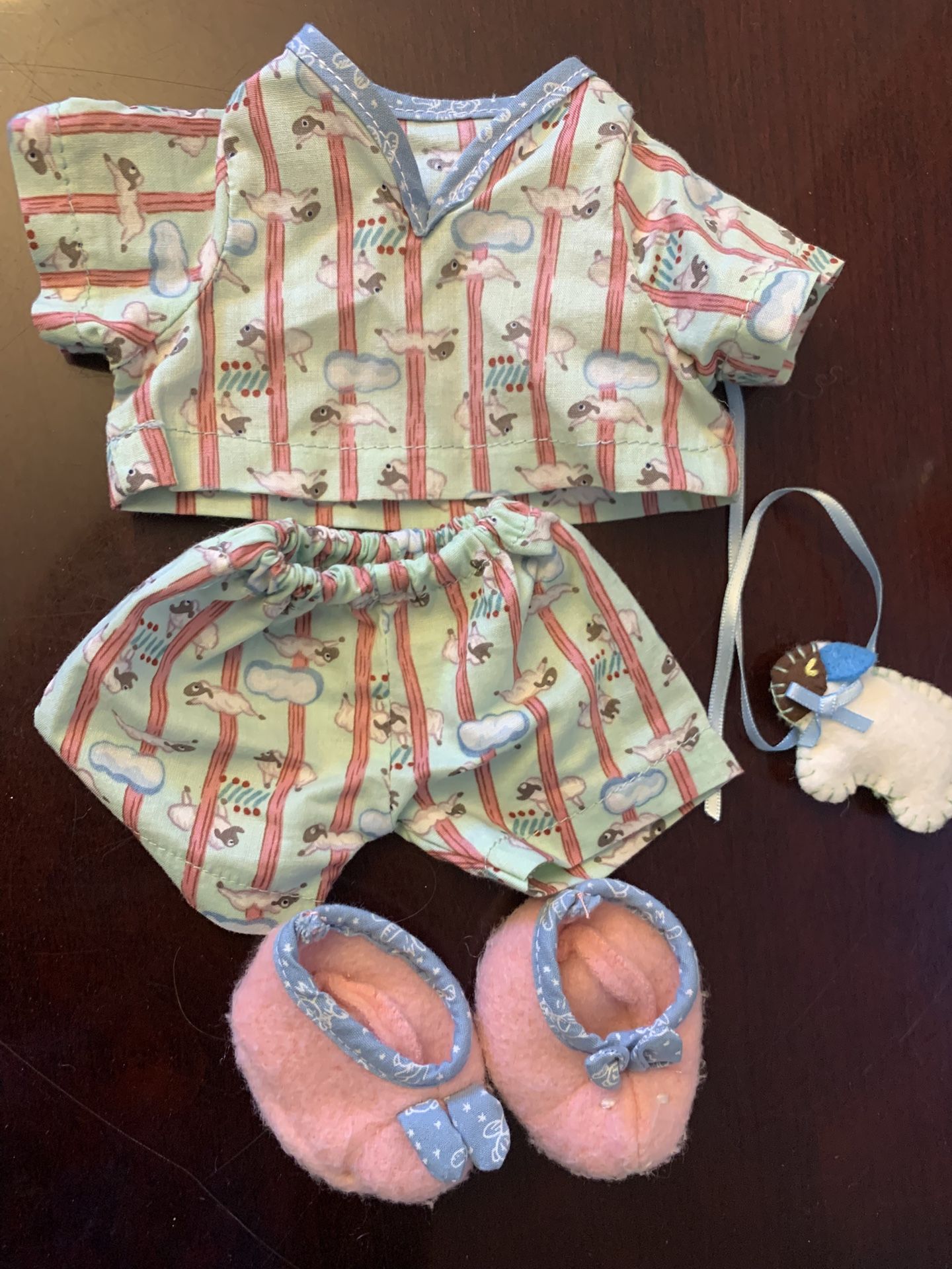 Muffy VanderBear Set (pajamas,slippers,felt sheep toy)