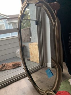Oval mirror
