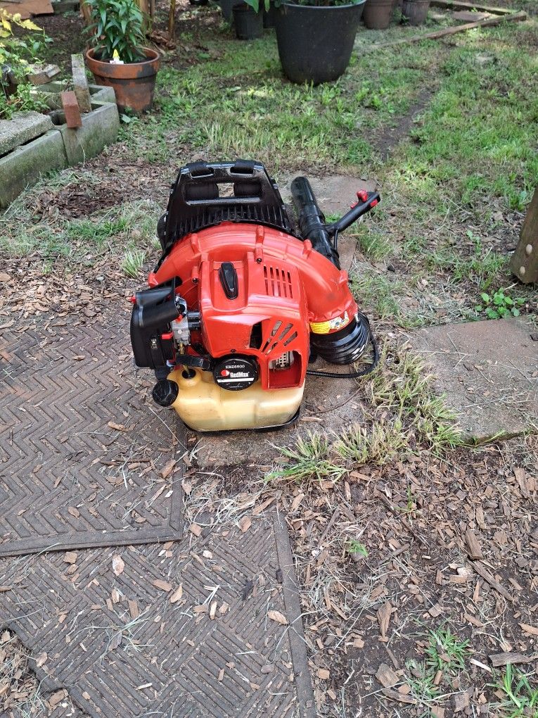 Rexmax EBZ blower in very good condition, ready to use without problems or breaks. 