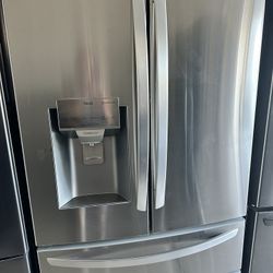 LG Fridge 4 Door Good Condiction 