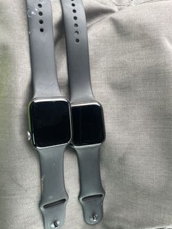 2 Apple Watches 10.3 Version