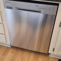 Samsung Dishwasher - 50 dba