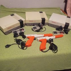 3 Nintendo Entertainment System Nes $200 OBO