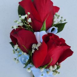 Corsage - Boutnieres - Weddings - Prom - Homecoming