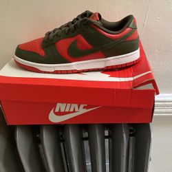 Nike Dunk Low Retro 