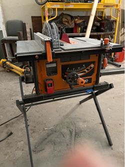 RIDGID Table Saw