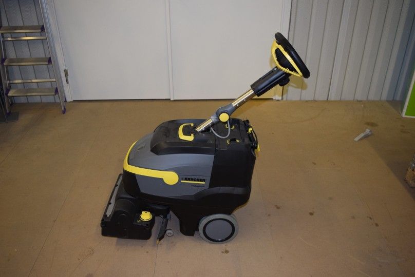 Karcher Compact Brush Floor Scrubber