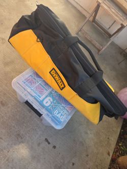 Dwalt large used tool bag $15