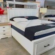 Ashley Queen Storage Bedroom Set