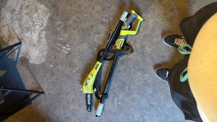 RYOBI Cordless POLE SAW