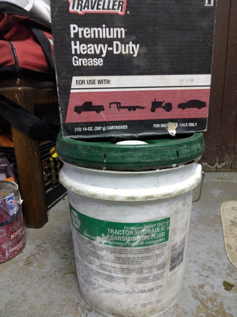 Napa Tractor Hydraulic Fluid (5 Gallon) & Heavy Duty Grease Case