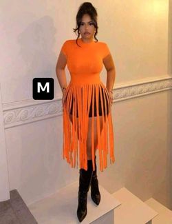New women’s top size medium