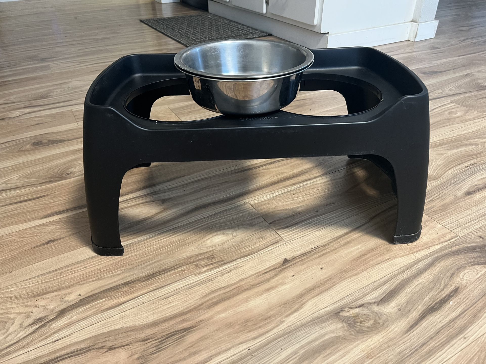 Top Paw Brand Dog Bowls And Stand