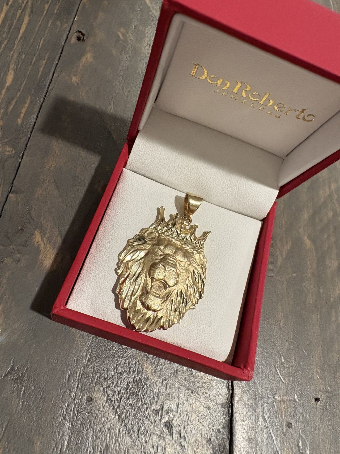14K Gold Lion & Crown Pendant — Real Gold, Diamond Cut