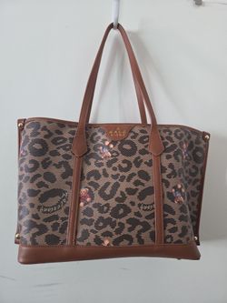 Hand bag