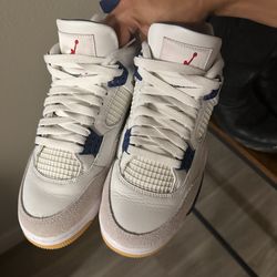 NIKE JORDAN 4 SB