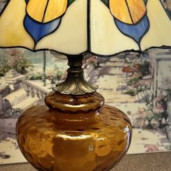 Antique Stained Glass Table Lamp 