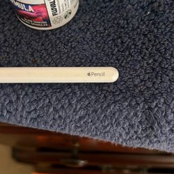 Apple 🍎 🖊️ Pen 🖊️  
