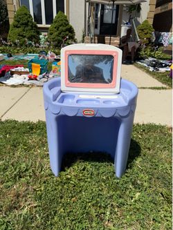 Little Tikes vanity