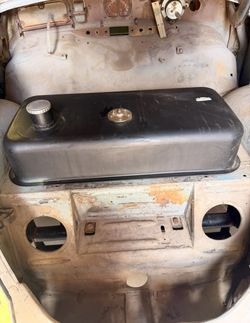 vw 52 only beetle zwittee gas tank w/VDO sender (aftermarket)