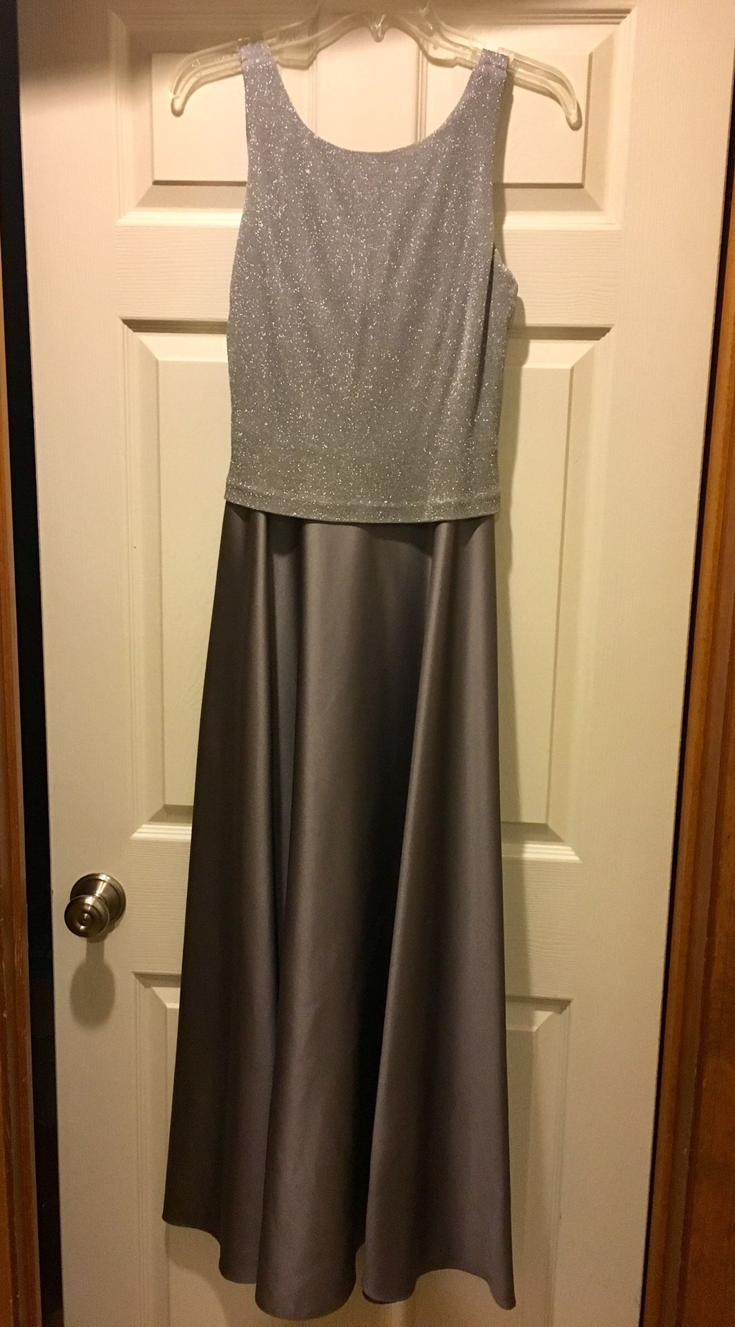 Long Sleeveless Gown with Matching Shawl