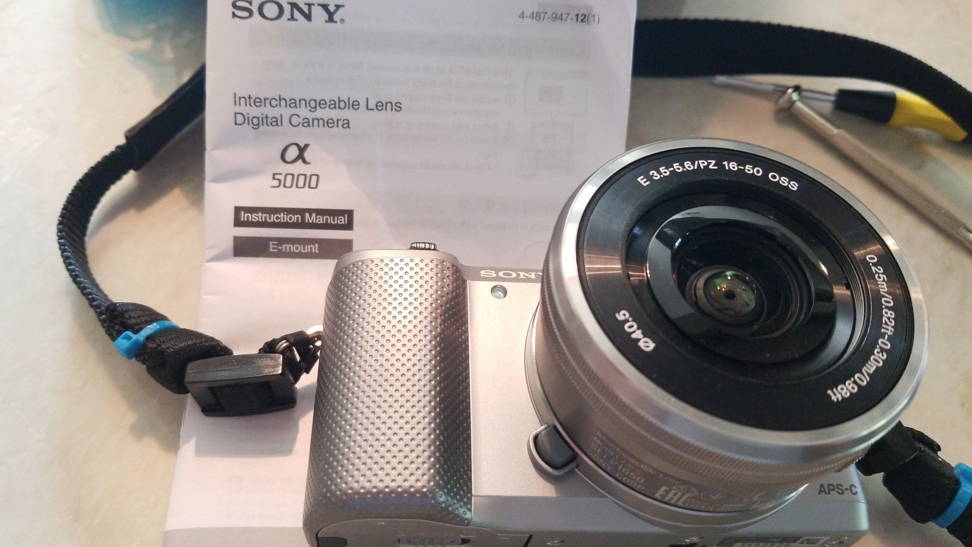 Sony 20 mega pixels camera