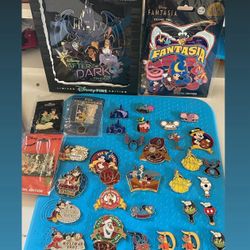 Disney Pins 