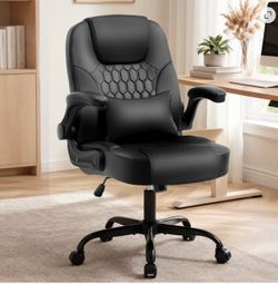 Black Desk Chair (NEW)