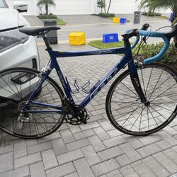 FELTRoad bike SIZE LARGE