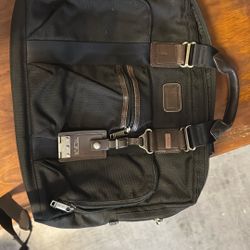 TUMI BAG BUSINESS 