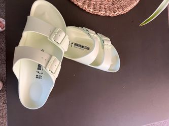 Birkenstock sandals size 39 L8 M6