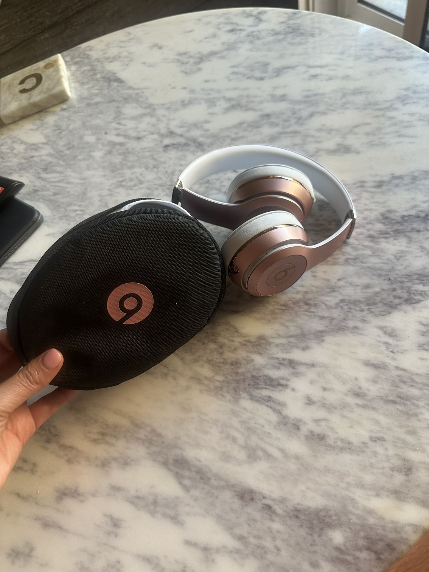 Beats Solo3 Wireless On-Ear Headphones - Rose Gold