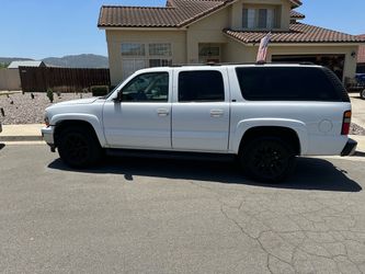 2005 GMC Suburban