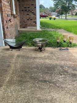 3 vases nothing wrong with them