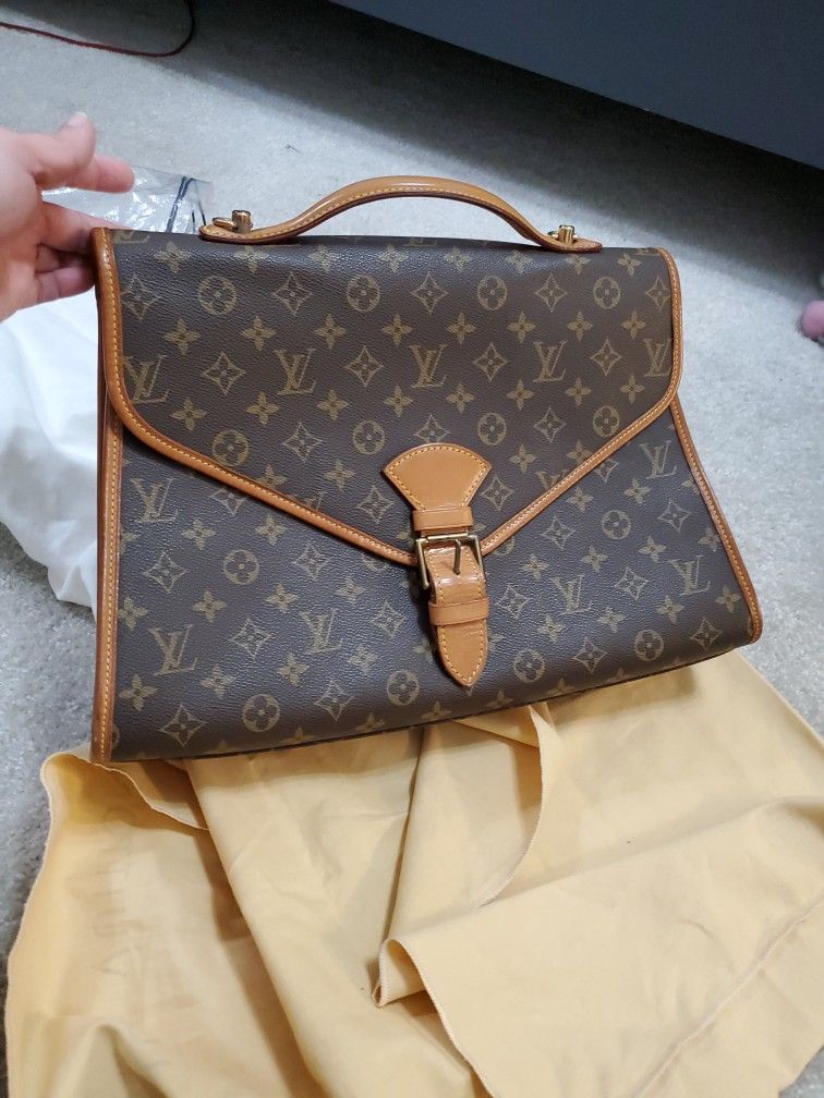 LOUIS VUITTON BEVERLY Preloved