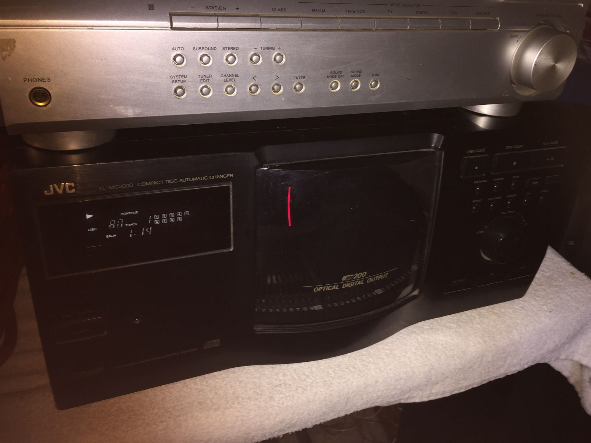 💽   JVC XlMC-2000, 200 CD Jukebox Changer & Remote